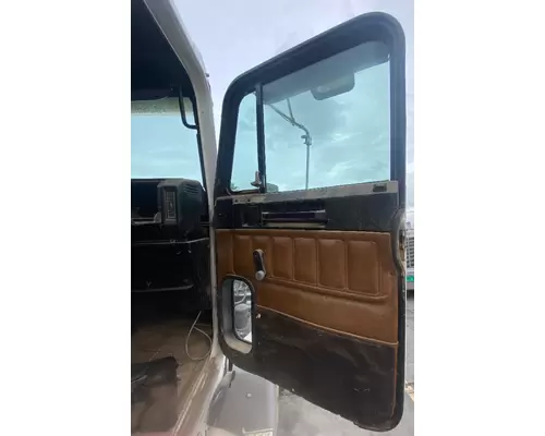Door Assembly, Front FREIGHTLINER  American Truck Salvage