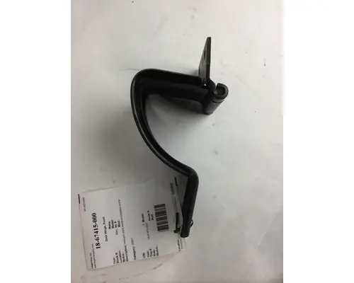 Door Hinge, Front FREIGHTLINER  Hagerman Inc.