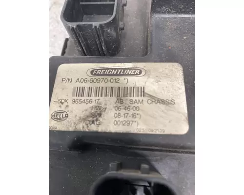 Fuse Box FREIGHTLINER  Frontier Truck Parts