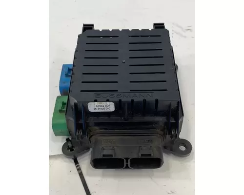 Fuse Box FREIGHTLINER  Frontier Truck Parts