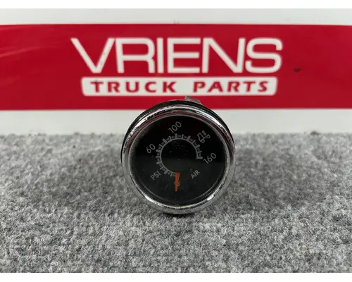 Gauges (all) FREIGHTLINER  Vriens Truck Parts