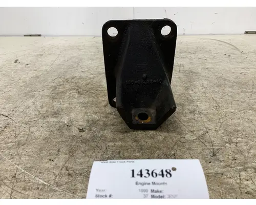 Engine Mounts FREIGHTLINER 01-28728-001 West Side Truck Parts