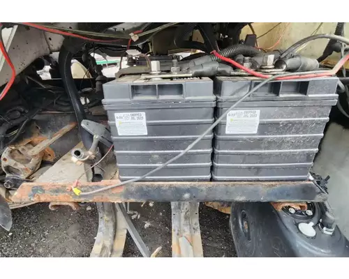 Freightliner 108SD Battery Box