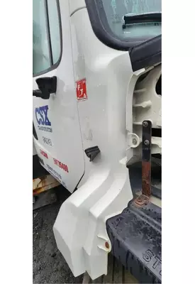 Freightliner 108SD Cowl
