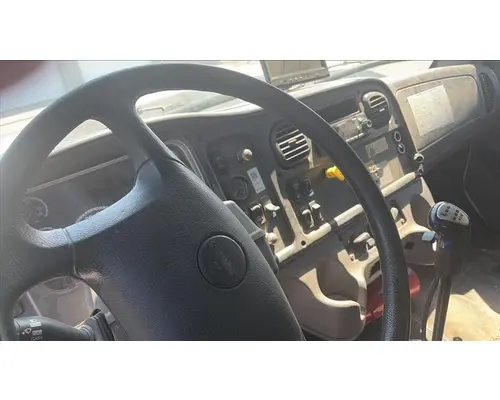 Cab FREIGHTLINER 108SD LKQ Western Truck Parts