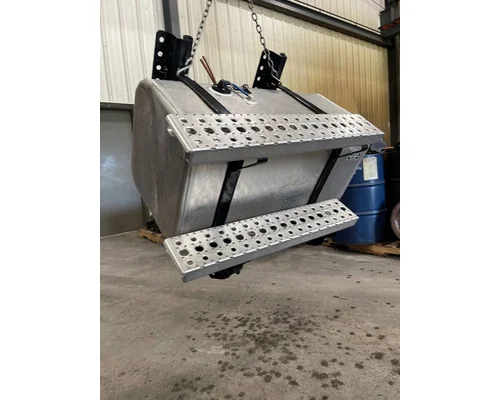 Fuel Tank FREIGHTLINER 108SD Dutchers Inc   Heavy Truck Div  NY