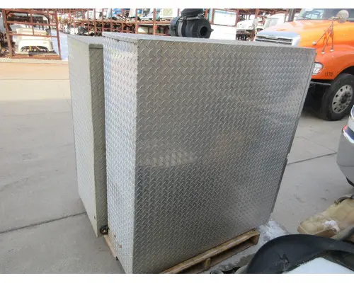 Tool Box FREIGHTLINER 114 SD Michigan Truck Parts