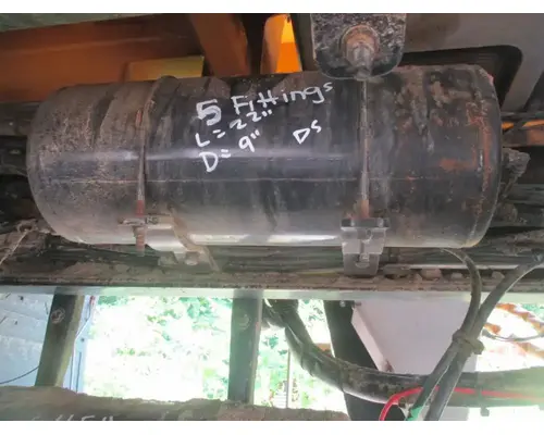 Freightliner 114SD Air Tank