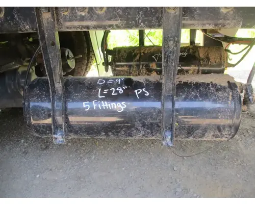 Freightliner 114SD Air Tank