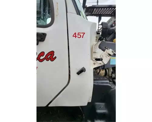 Freightliner 114SD Cowl