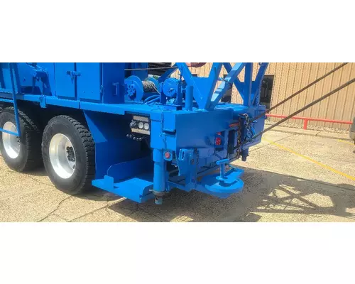 Freightliner 114SD Equipment (Whole Vehicle)