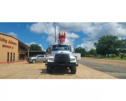 Freightliner 114SD Equipment (Whole Vehicle)