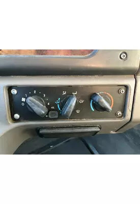 Freightliner 114SD Heater & AC Temperature Control