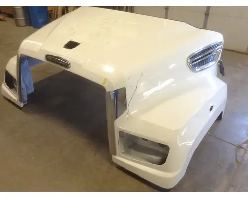 Freightliner 114SD Hood