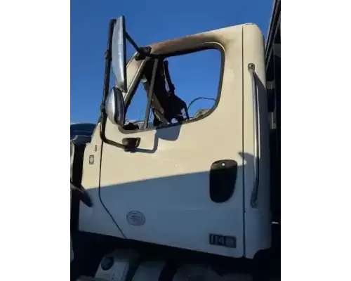 Freightliner 114SD Mirror (Side View)