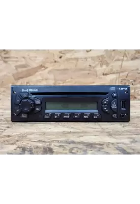 Freightliner 114SD Radio