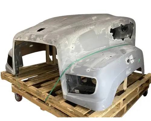 Hood FREIGHTLINER 114SD SFA Frontier Truck Parts