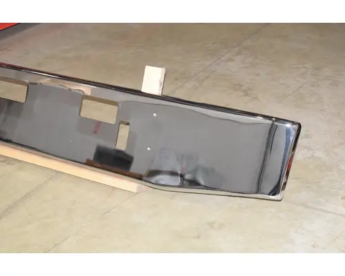 Bumper Assembly, Front FREIGHTLINER 114SD Frontier Truck Parts