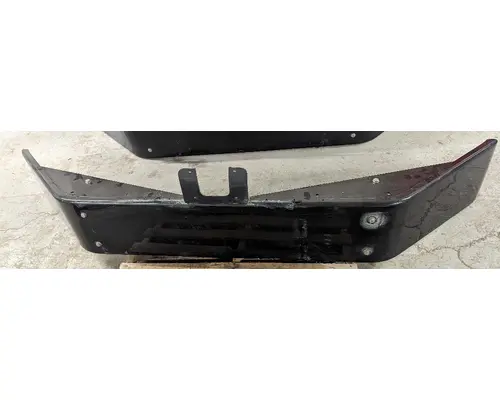 Bumper Assembly, Front FREIGHTLINER 114SD Vriens Truck Parts