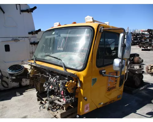 Cab FREIGHTLINER 114SD LKQ Heavy Truck - Tampa