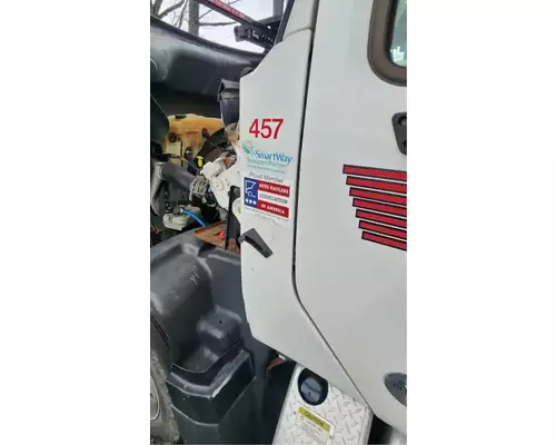 Cowl Freightliner 114SD Complete Recycling Group LLC