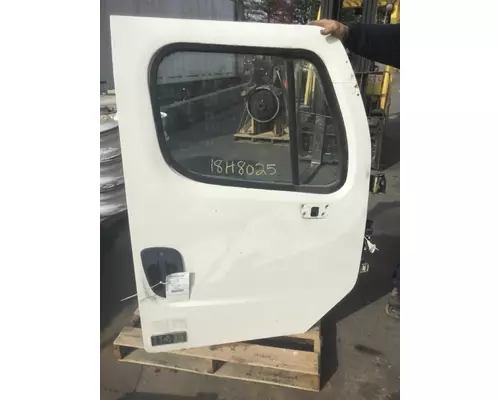 Door Assembly, Front FREIGHTLINER 114SD LKQ Heavy Truck Maryland