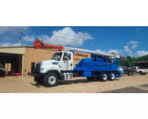 Equipment (Whole Vehicle) Freightliner 114SD Bobby Johnson Equipment Co., Inc.