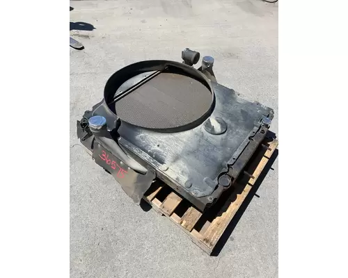 Radiator FREIGHTLINER 114SD Hagerman Inc.