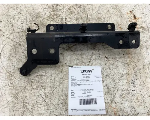 Brackets, Misc. FREIGHTLINER 12-27902-000 West Side Truck Parts