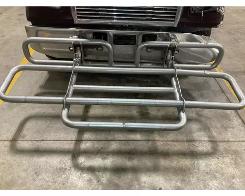 Freightliner 122SD Bumper Assembly, Front