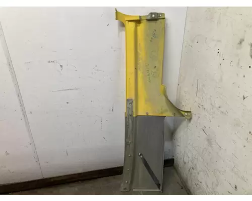 Freightliner 122SD Cab Assembly