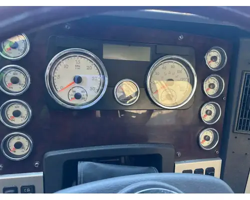 Freightliner 122SD Cab