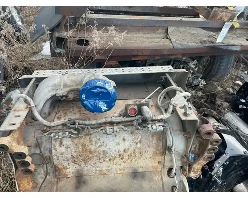 Freightliner 122SD DPF (Diesel Particulate Filter)