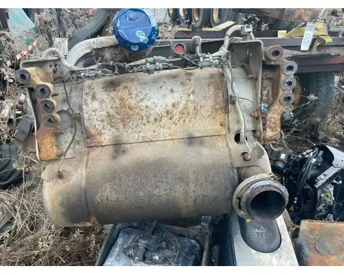 Freightliner 122SD DPF (Diesel Particulate Filter)