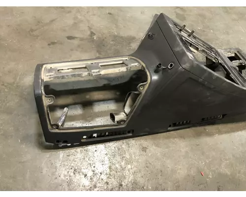 Freightliner 122SD Dash Assembly