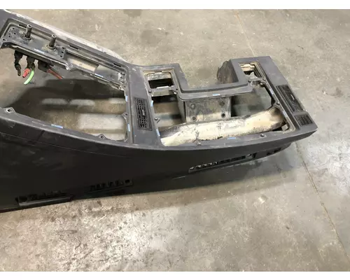 Freightliner 122SD Dash Assembly