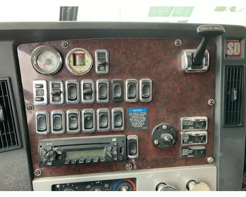 Freightliner 122SD Dash Assembly