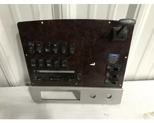 Freightliner 122SD Dash Assembly