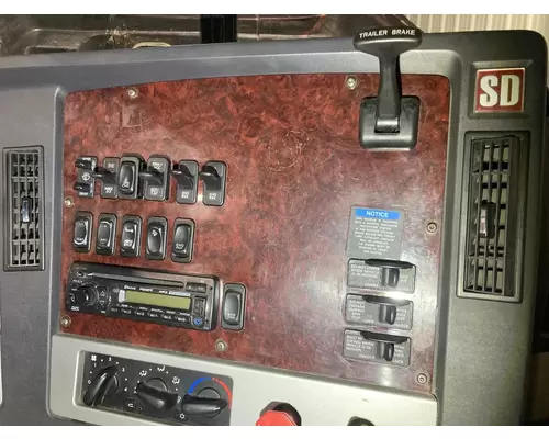Freightliner 122SD Dash Assembly