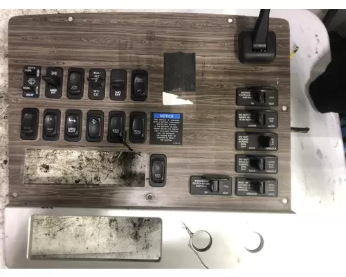 Freightliner 122SD Dash Assembly