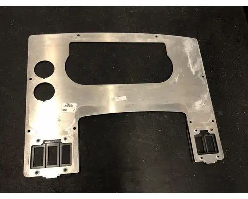 Freightliner 122SD Dash Panel