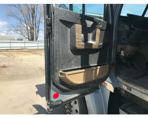 Freightliner 122SD Door Assembly, Front