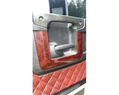Freightliner 122SD Door Assembly, Front