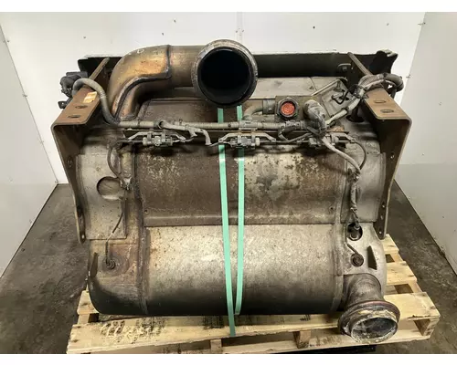 Freightliner 122SD Exhaust DPF Assembly