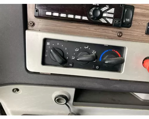 Freightliner 122SD Heater & AC Temperature Control