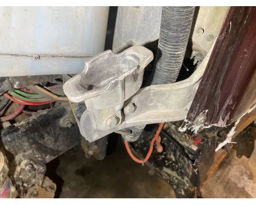Freightliner 122SD Hood Rest