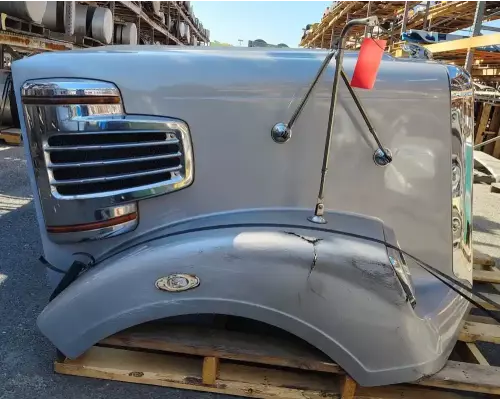 Freightliner 122SD Hood