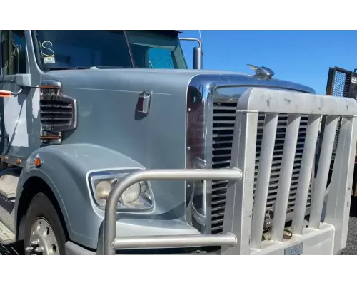 Freightliner 122SD Hood