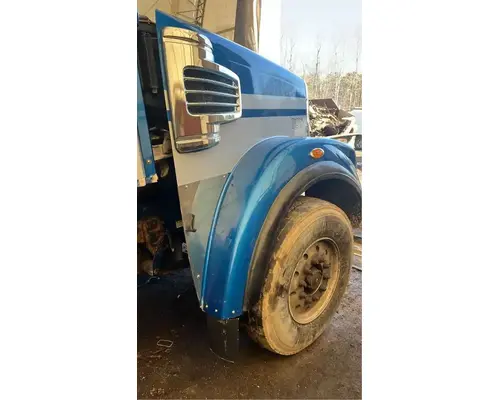 Freightliner 122SD Hood