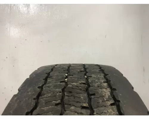 Freightliner 122SD Tires